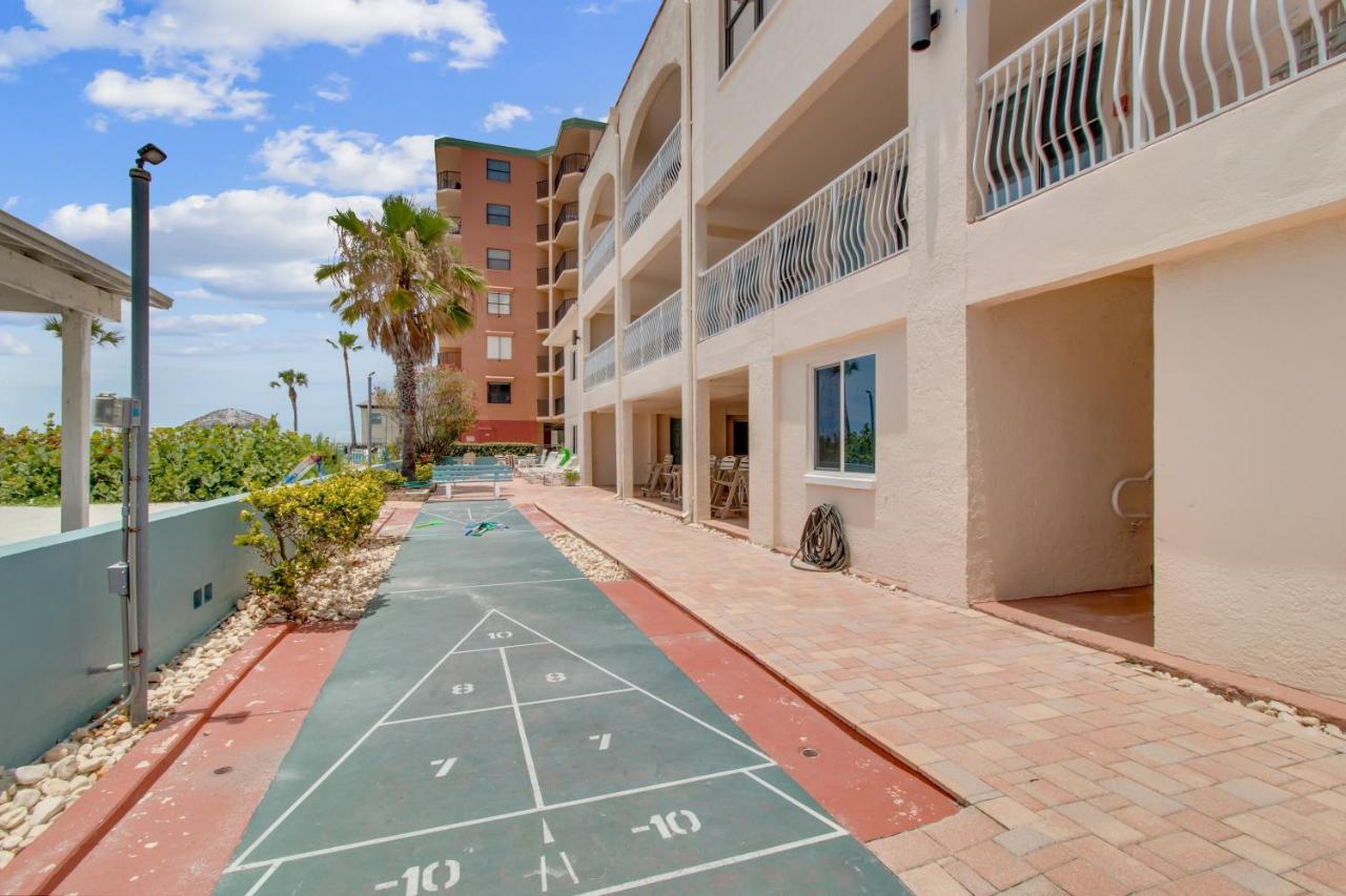 Redington Surf Resort By Travel Resort Services St. Pete Beach Exterior photo