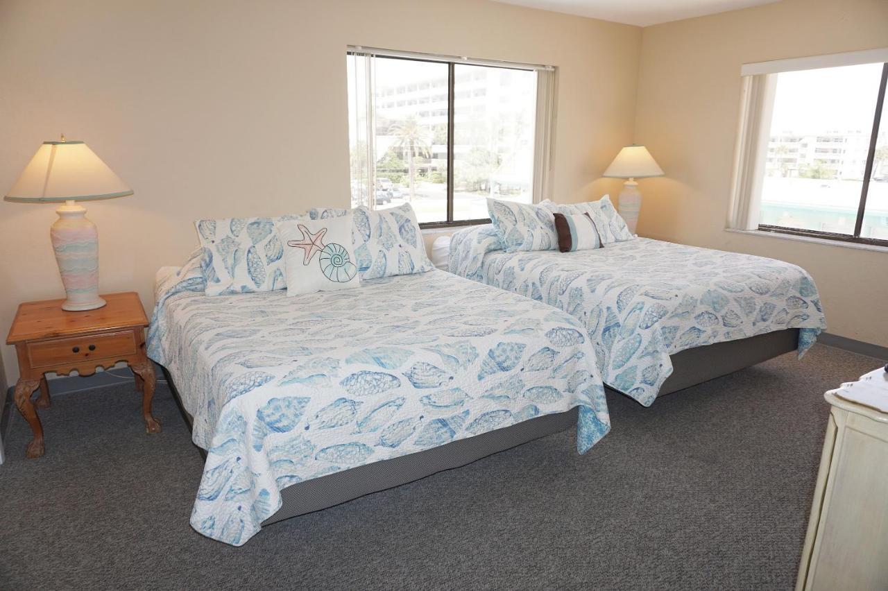 Redington Surf Resort By Travel Resort Services St. Pete Beach Exterior photo