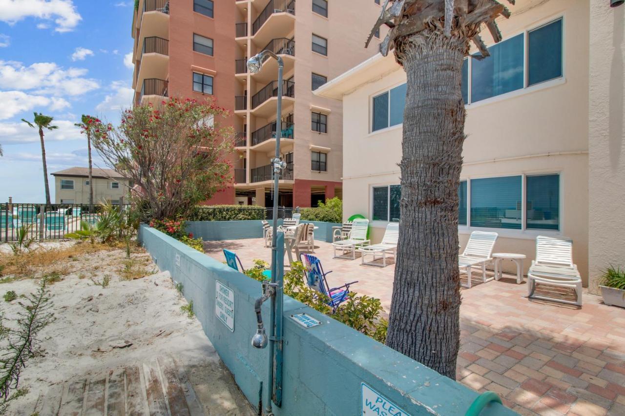 Redington Surf Resort By Travel Resort Services St. Pete Beach Exterior photo